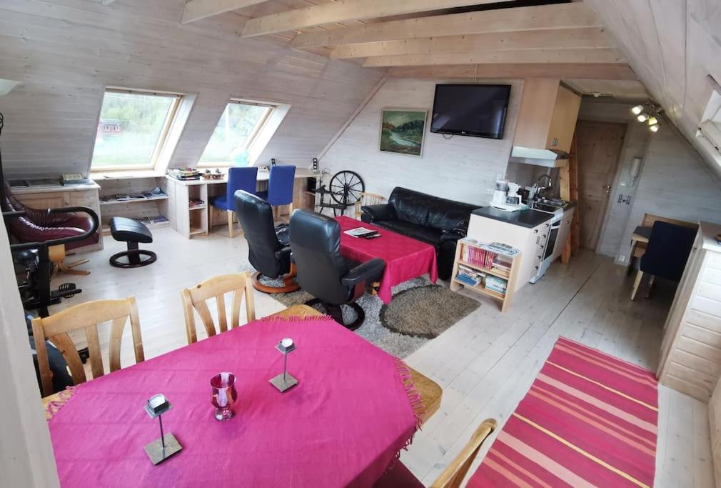 Topfloor Apartment Separate Entranc Nice View Stord Fitjar Eksteriør bilde